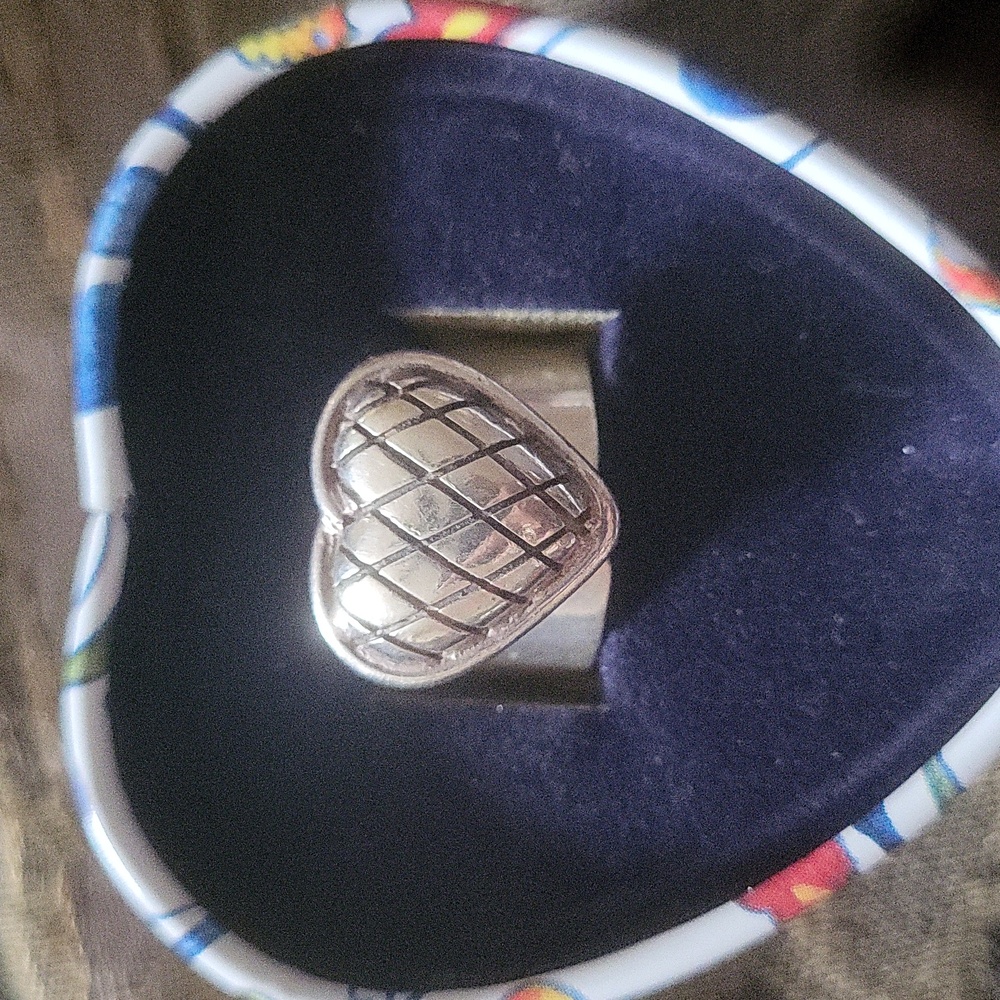 Brighton Heart  Ring One Size Beautful In Case Bagged Last One Five Stars - Picture 3 of 6